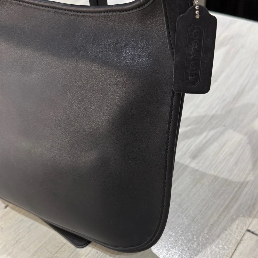 Vintage Coach Hippy Flap Black Leather Crossbody Bag -9135